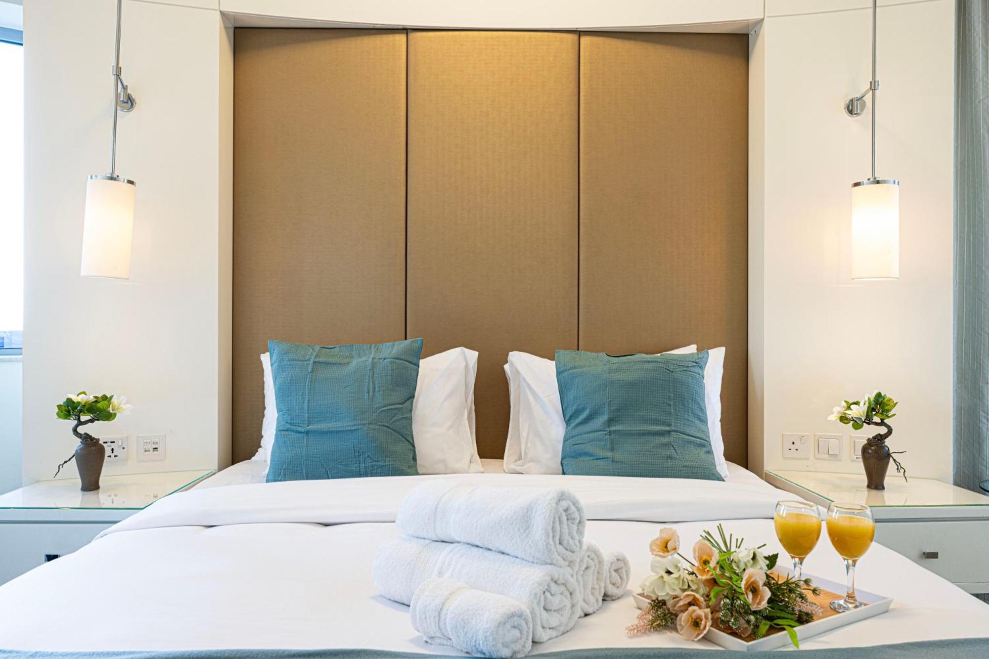 Damac Maison Mall Street 2 Bedroom Deluxe Upgraded With 1 Minute Walk To Mall *